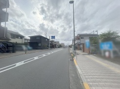 個々の優先事項や好みに基づいて考慮することが重要、 様々なライフスタイル、自分や家族にとってマッチする街並みを選ぶことが大切です。
