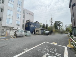 土地物件にはご確認頂くポイントがたくさんございます、土地だけのご見学の際もご遠慮せず、ぜひお気軽に担当スタッフにお申しつけくださいませ。
