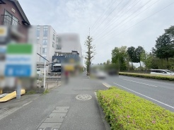 周辺のエリアで他にも沢山売りに出ている物件があります。インターネット掲載前の情報などもありますのでお気軽にお問合せください。まとめてご見学できます。
