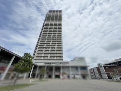 現地のご見学予約もスタートしました。周辺で売りに出ている物件も沢山御座います。まとめてご見学ができますのでお気軽にお申しつけください。
