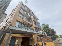 上石神井に暮らす。