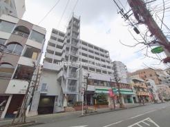 現地のご見学予約もスタートしました。周辺で売りに出ている物件も沢山御座います。まとめてご見学ができますのでお気軽にお申しつけください。
