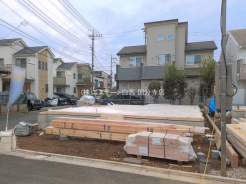 1号棟 現地のご見学予約もスタートしました。周辺で売りに出ている物件も沢山御座います。まとめてご見学ができますのでお気軽にお申しつけください。
