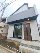 建物が完成しましたので室内のご見学予約スタート。当日のご見学予約も大歓迎です。お気軽にご連絡ください。他にもインターネットに掲載していない情報も沢山ありますので、比較で併せてご見学ができます。
