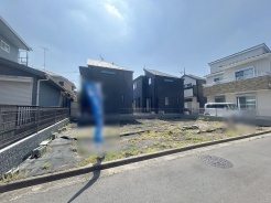 土地物件にはご確認頂くポイントがたくさんございます、土地だけのご見学の際もご遠慮せず、ぜひお気軽に担当スタッフにお申しつけくださいませ。
