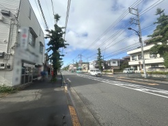 周辺のエリアで他にも沢山売りに出ている物件があります。インターネット掲載前の情報などもありますのでお気軽にお問合せください。まとめてご見学できます。
