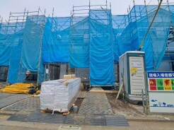 現在建物を建築中です、建築中の物件については現地確認の他、同施工会社の完成施工例のご案内、担当者のプレゼンテーションにてご検討ください。