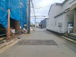 周辺のエリアで他にも沢山売りに出ている物件があります。インターネット掲載前の情報などもありますのでお気軽にお問合せください。まとめてご見学できます。
