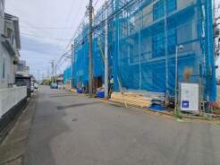 現在建物を建築中です、建築中の物件については現地確認の他、同施工会社の完成施工例のご案内、担当者のプレゼンテーションにてご検討ください。