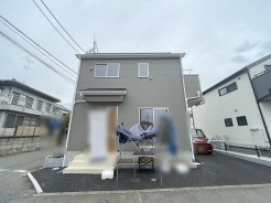 1号棟 現地のご見学予約もスタートしました。周辺で売りに出ている物件も沢山御座います。まとめてご見学ができますのでお気軽にお申しつけください。
