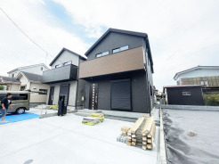 建物が完成しましたので室内のご見学予約スタート。当日のご見学予約も大歓迎です。お気軽にご連絡ください。他にもインターネットに掲載していない情報も沢山ありますので、比較で併せてご見学ができます。
