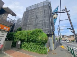 周辺のエリアで他にも沢山売りに出ている物件があります。インターネット掲載前の情報などもありますのでお気軽にお問合せください。まとめてご見学できます。
