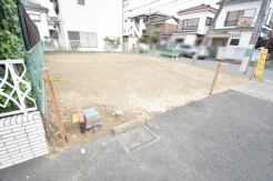現地ご見学の際、スタッフが様々なご質問に対応いたします、周辺環境、前面道路、建築可能な建物について、ぜひご相談ください。