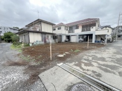 現地ご見学の際、スタッフが様々なご質問に対応いたします、周辺環境、前面道路、建築可能な建物について、ぜひご相談ください。
