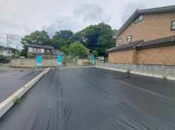 土地物件にはご確認頂くポイントがたくさんございます、土地だけのご見学の際もご遠慮せず、ぜひお気軽に担当スタッフにお申しつけくださいませ。
