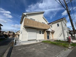 陽当たりの良い開放的なロケーション。現地のご見学スタート！