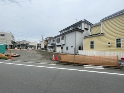 白馬グループの白馬建設にて、プラン作成、イメージパース作成を数日で行えます。 希望の間取りはどの位の大きさか?、一体どの位の広さの土地が適切か?まずはたたき台のプランと見積りを作りましょう。