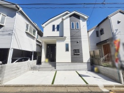 建物が完成しましたので室内のご見学予約スタート。当日のご見学予約も大歓迎です。お気軽にご連絡ください。エステート白馬国分寺店は火曜水曜も営業しております。
