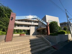 現地のご見学予約もスタートしました。

実際に室内をご見学頂くと生活のイメージが広がります。家具を置いたイメージや窓からの景色など、現地で体感ください。

