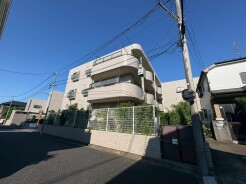 実際に室内をご見学頂くと生活のイメージが広がります。家具を置いたイメージや窓からの景色など、現地で体感ください。
