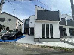 建物が完成しましたので室内のご見学予約スタート。当日のご見学予約も大歓迎です。お気軽にご連絡ください。エステート白馬国分寺店は火曜水曜も営業しております。