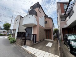 実際に室内をご見学頂くと生活のイメージが広がります。家具を置いたイメージや窓からの景色など、現地で体感ください。
