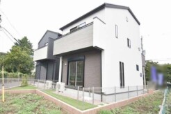 建物が完成しましたので室内のご見学予約スタート。当日のご見学予約も大歓迎です。お気軽にご連絡ください。エステート白馬国分寺店は火曜水曜も営業しております。
