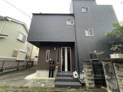 屋上にはテラスがあり、使用用途も色々です。