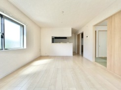 リビング空間にこだわりたい方に、見ていただきたい住宅です。
