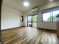 売主様ご退居済み。お気兼ねなくご見学いただけます。ごゆっくりどうぞ。
