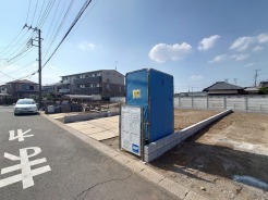 C号地 道路は６ｍほどになると駐車の際の停めやすさがかなり違ってきます。
