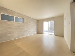 2号棟 ご家族みんながゆったりくつろげる広々リビング。
