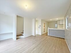 ご家族みんながゆったりくつろげる広々リビング。
