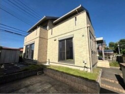 ＪＲ宇都宮線「東大宮」駅東口徒歩３分、提携駐車場もあります。エステート白馬東大宮店までお気軽にお問い合わせください。
