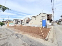 上尾駅徒歩９分の近さ。 忙しい朝が助かる立地、 暮らしにゆとりが生まれます。
