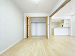 この部屋だれの部屋にしようかな、なんて会話を現地で楽しんでください。
