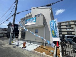 春日部駅徒歩15分。通勤通学に便利で、駅周辺の生活施設も利用しやすい。
