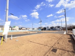 土地を見て、間取りが気になりましたら、すぐに図面を引ける設計士さんをご紹介することも出来ます。ご相談ください。
