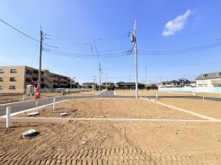 新しい暮らしが始まる、広々とした大地
