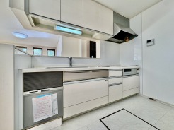 お料理を効率的に、楽しく。あったらいいなをかなえてくれるシステムキッチン。
