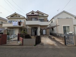 閑静な住宅地で、小さなお子様がいるご家族にも安心。
