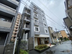 大宮駅徒歩8分の、6月上旬リフォーム完成予定の物件です。リフォーム前ではありますが、間取りのご確認いただけます。是非ご確認ください。