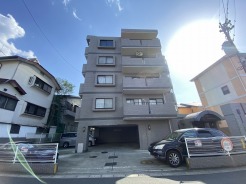 4月中旬リフォーム工事完了しています。現地で仕上がりをご覧ください。
