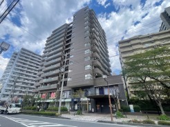 売主様ご退居済み。お気兼ねなくご見学いただけます。ごゆっくりどうぞ。
