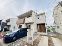 売主様ご退居済み。お気兼ねなくご見学いただけます。ごゆっくりどうぞ。
