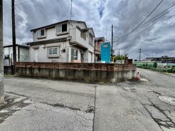 リフォーム工事中。閑静な住宅地で叶える、穏やかな新生活が待ってます。
