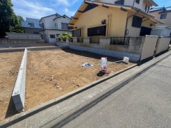 車の通りも少ない閑静な住宅地。子育てにも、第二の人生にも。
