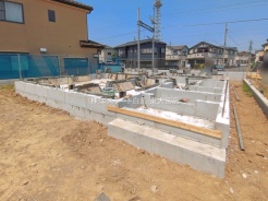 春日部市緑町２丁目