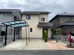 車通りの少ない閑静な住宅地、のびのびした子育てに適します。お気軽にお問い合わせください。

