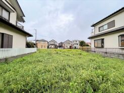 二世帯住宅も可能な敷地、広さは約58坪以上あります。
